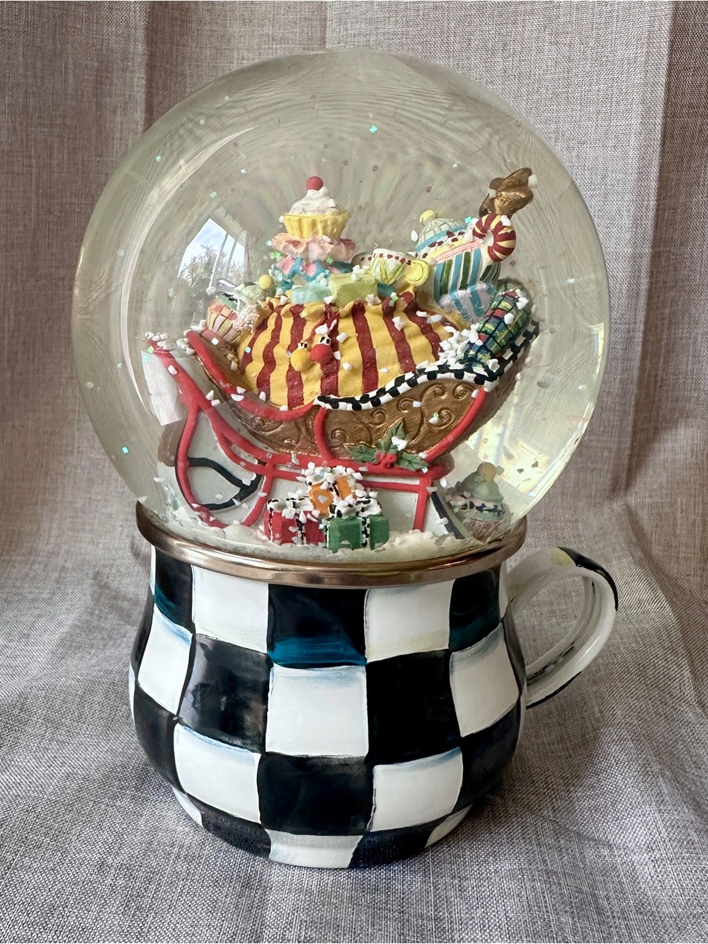 *Read* RARE Mackenzie-Childs Courtly Check “My Cup Of Tea” Snow Globe sleigh